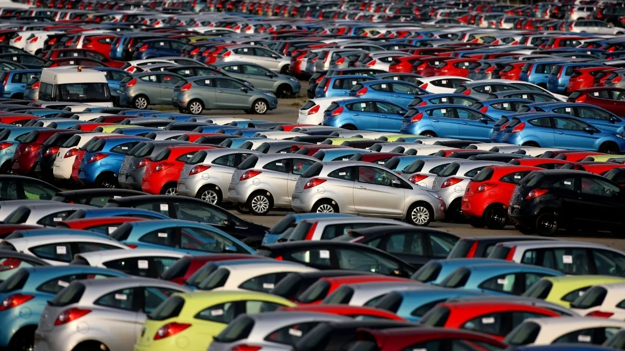TOYOTA'dan Kimseye Duyurulmayan İndirim: Fiyat Listesi Anında 'Sıfırlandı'!