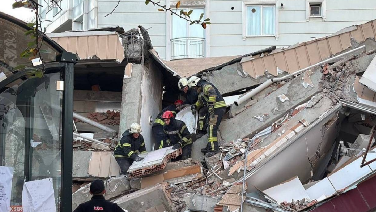 Gebze'de 6 Katlı Bina Çöktü! Enkaz Altında Kalanlar Var