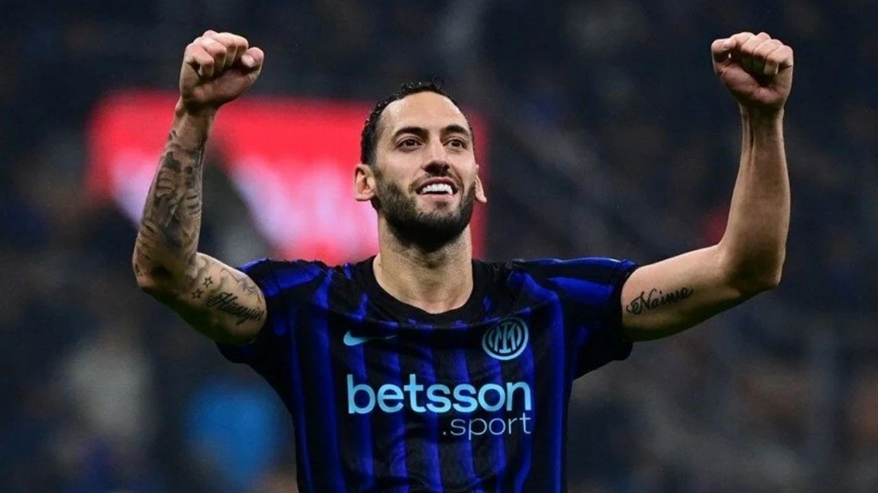 Hakan Çalhanoğlu'dan Fiorentina'ya Gol Yağmuru!