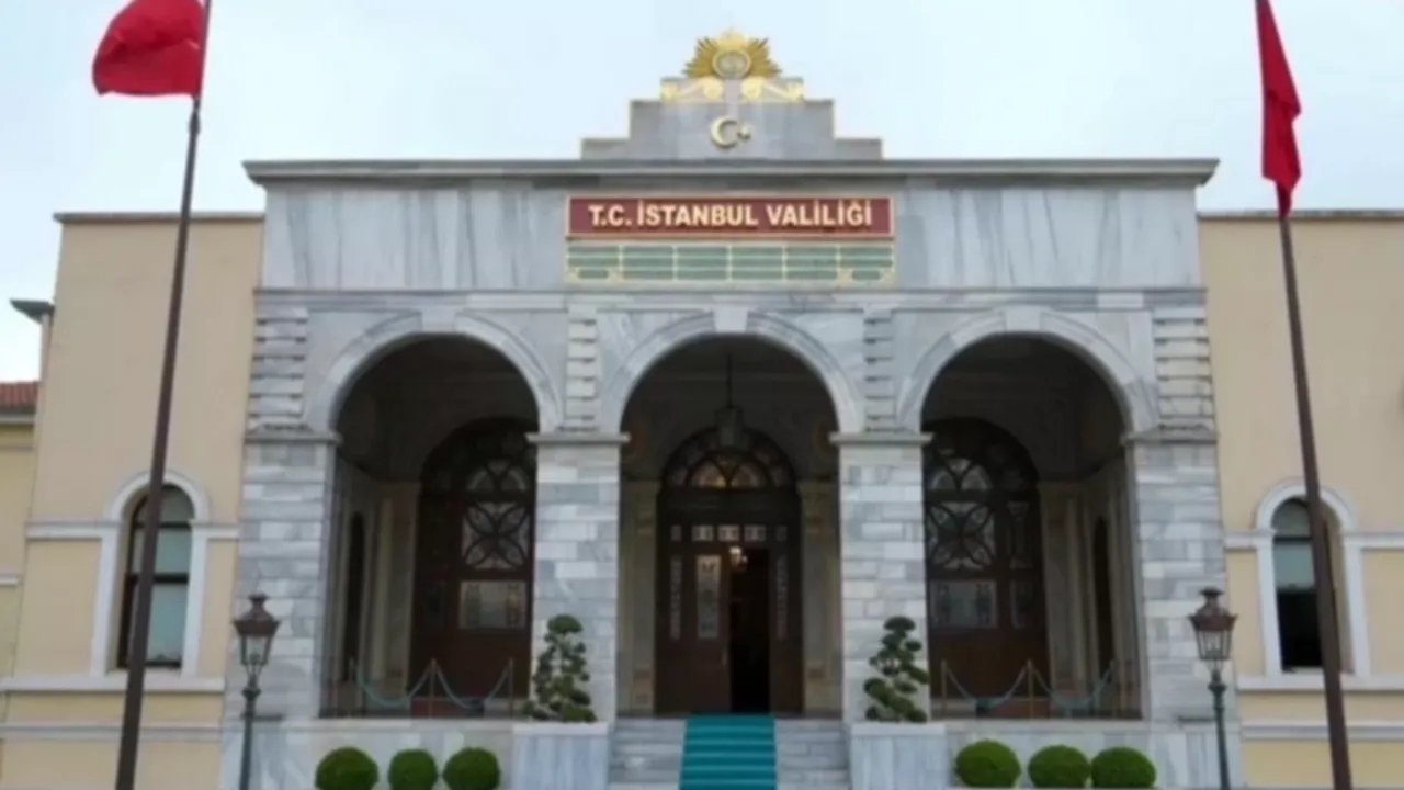 İstanbul Valiliği: İstanbul'da herhangi bir hasar ihbarı alınmadı