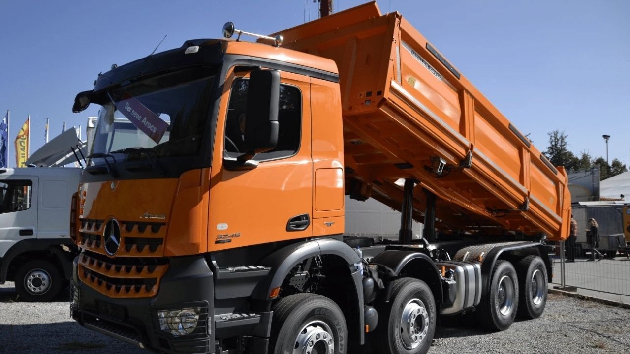 Kahramanmaraş'ta Damperli Kamyonlar Açık Artırmayla Satılıyor