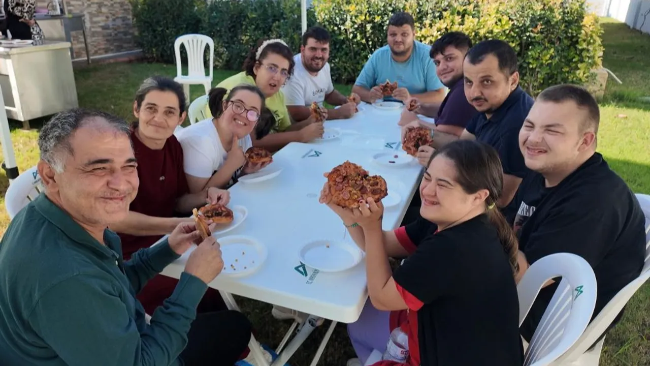 Mersin'de engelsiz yaşam, lezzetle buluştu