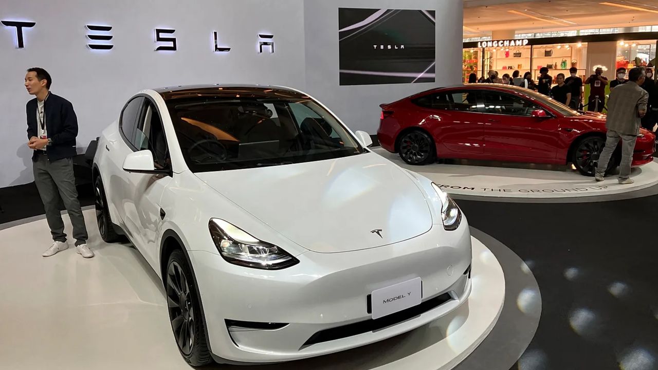 Tesla'dan Dev İndirim! 500 Bin TL Fiyat Düşürdü