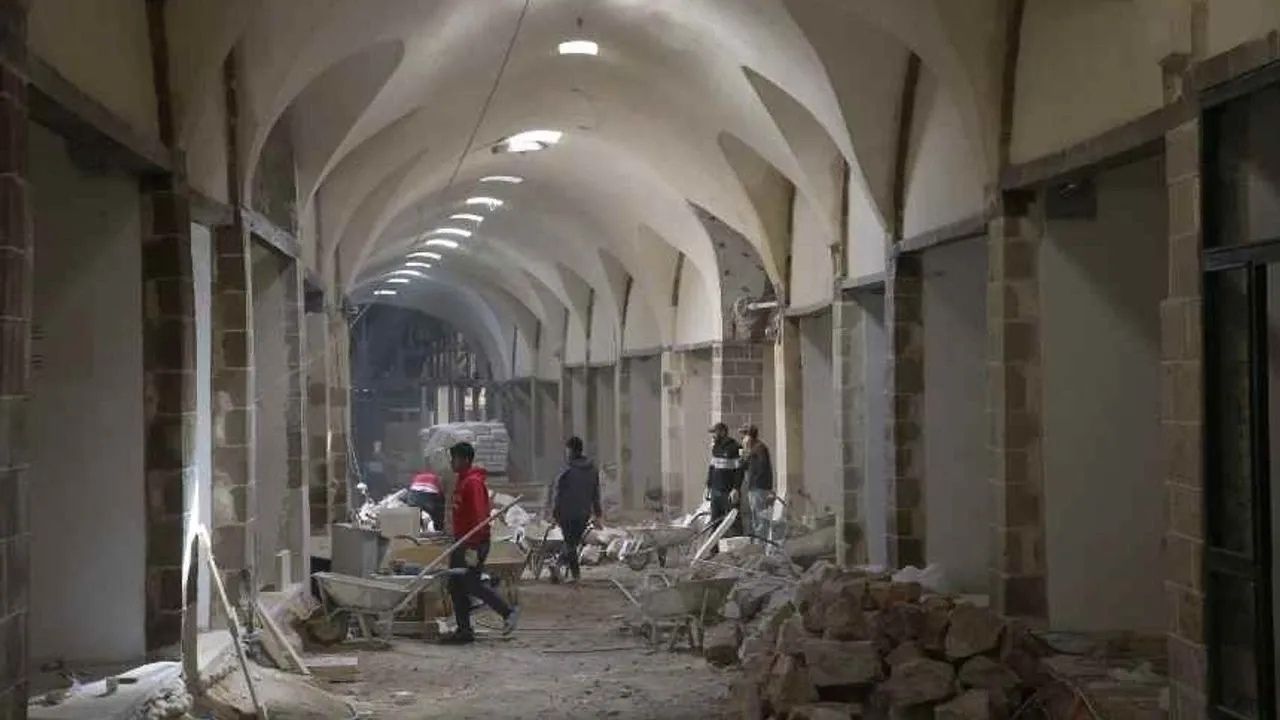 Tarihi Kapalı Çarşı Restorasyonla Eski Günlerine Dönüyor