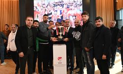 Kahramanmaraş'ın Gururu: İstiklal Spor, Şampiyonluk Kupasını Aldı!