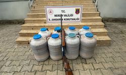 Mersin'de bir evde 550 litre sahte içki ele geçirildi