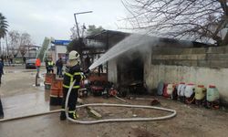 İş yerine gelen müşteri yanlışlıkla sobaya benzin döktü