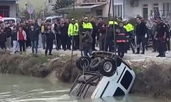 Mersin'de kontrolden çıkan araç sulama kanalına düştü, sürücü hayatını kaybetti