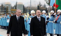 Erdoğan, Aliyev'i resmi törenle karşıladı