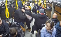Otobüste yer isteyen kadına yumruklu saldırı