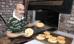 Kahramanmaraş'ta Çörek ustasının sıcakla imtihanı  