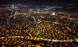 Kahramanmaraş’ın eşsiz gece manzarası dron ile görüntülendi