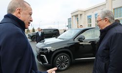 Cumhurbaşkanı Erdoğan, Tokayev'e TOGG hediye etti