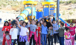 Dulkadiroğlu Belediyesi, Yenikent'e Yeni Çocuk Oyun Alanı Kazandırdı