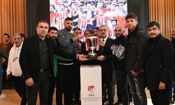 Kahramanmaraş'ın Gururu: İstiklal Spor, Şampiyonluk Kupasını Aldı!