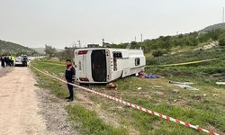 Gaziantep’te yolcu taşıyan midibüs devrildi: 1 ölü, 7 yaralı