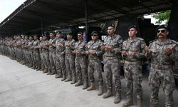 Suriye'de görev yapacak özel harekat polisleri dualarla uğurlandı