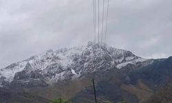 Berit Dağı’na Mayıs ayında kar yağdı