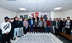 Başkan Toptaş, Birlik Vakfı Kahramanmaraş Şubesine Konuk Oldu