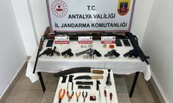 Jandarmadan Ruhsatsız Tabanca ve Uyuşturucu Operasyonu