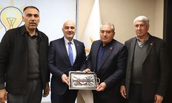 Kahramanmaraş’ta Muhtarlardan Ak Parti’ye Ziyaret