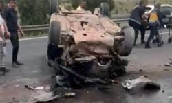 Tıra arkadan çarpan otomobil takla attı: 2 kişi yaralandı