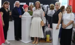 İZMEK’ten muhteşem defile ve yılsonu sergisi