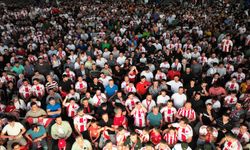 Kahramanmaraş İstiklalspor’un Şampiyonluğu Dev Ekranda Binlerle Kutlandı
