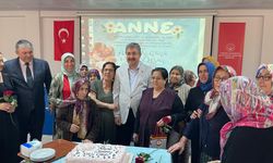 Huzurevinde Kalan Annelerin Günü Kutlandı