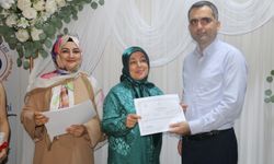 Kadınların El Emekleri Sergilendi