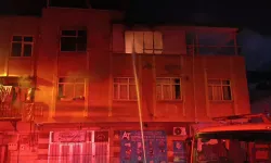 Kahramanmaraş’ta Apartman Yangını: Üçüncü Kat Alevlere Teslim Oldu