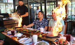 Kebap Konusunda Meydan Okuyanlara Resti Çekti