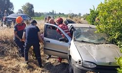 Otomobil Bahçeye Uçtu