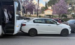 Zincirleme Kaza: İkisi Çocuk, Üç Kişi Yaralandı