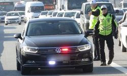Kahramanmaraş’ta Çakar Lamba Kullanan Araca 276 Bin TL Ceza!