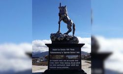 Kahramanmaraş’taki Bozkurt Anıtı Sosyal Medyada Gündem Oldu