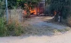 Çıkan Yangında Ev Ve Traktör Kül Oldu