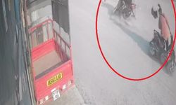 Dengesini Kaybederek Motosikletten Düşen Kadına Karşıdan Gelen Motosiklet Çarptı