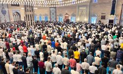 Kahramanmaraş’ta Binlerce Vatandaş Abdülhamid Han Camii’nde Saf Tuttu