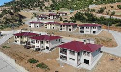 Kahramanmaraş’ta Deprem Mağduru Nine: "Hiç Aklıma Gelmezdi Böyle Ev Yapacakları"