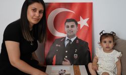 Şehit Eşiyle Yaptıklarını Şimdi 13 Aylık Kızıyla Yapıyor