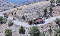 Büyükşehir, Afşin’de Bir Grup Yolunun Daha Konforunu Artırıyor