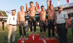 Minik Güreşçilerden Çifte Madalya Sevinci