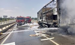 Kaza Yapan Tır Alev Alev Yandı