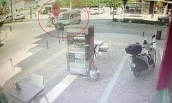 Motosiklet ile Hafif Ticari Araç Çarpıştı: 1 Yaralı