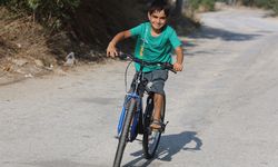 Bisiklet Hayali Gerçek Oldu: 9 Yaşındaki Çocuk İlk Pedalını Çevirdi