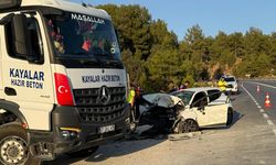 Otomobil İle Beton Mikseri Çarpıştı: 1 Ölü, 2 Yaralı