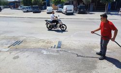 Toza Halı Da Çare Olmayınca Vatandaş Bu Kez De Sulamaya Başladı