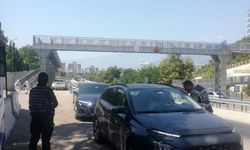 Asayiş Uygulamasında 5 Aranan Araç, 1 Şahıs ve Narkotik Madde Ele Geçirildi