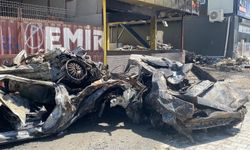 Korku Dolu Anlar: İşyeri Ve Hurda Araçlar Alevlere Teslim Oldu